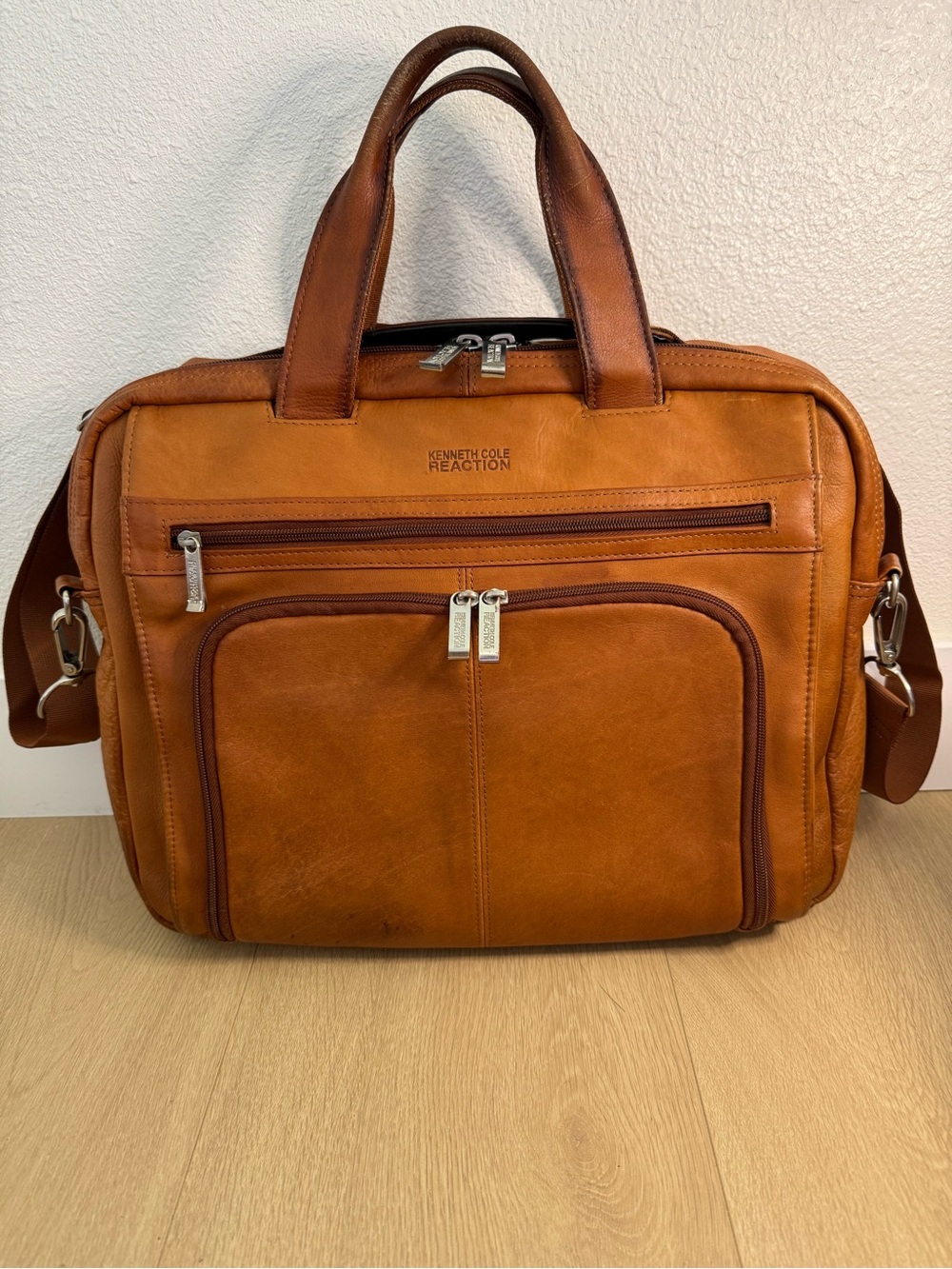 Kenneth Cole Reaction Cognac Leather Laptop Briefcase Messenger Bag